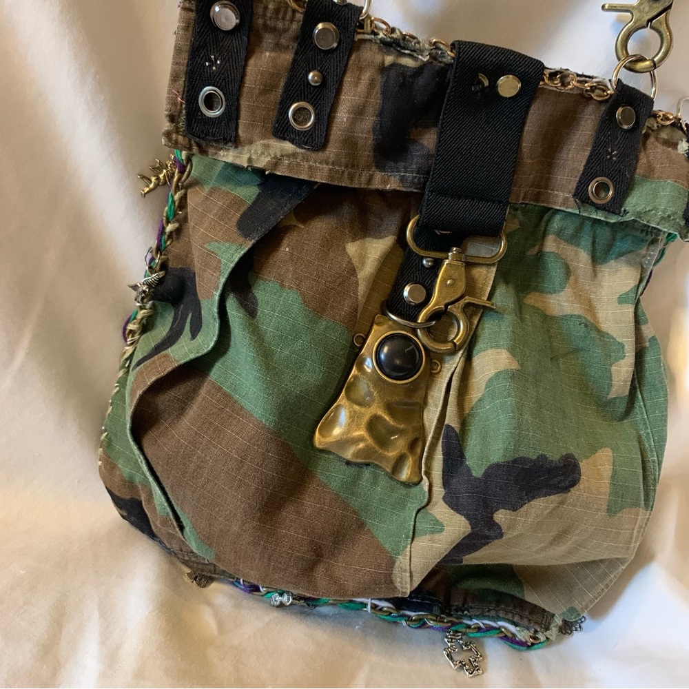Camouflage Crossbody Bag with Gold Accents and Image of JK Punkmetal Sculpture. - Picture 4 of 7
